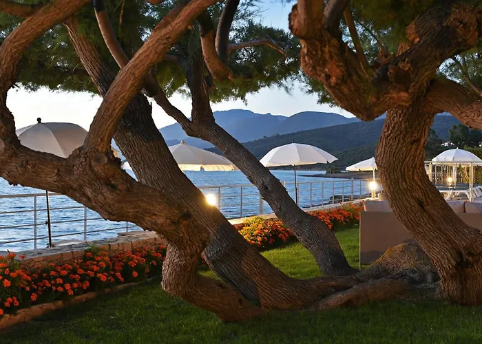 Hotel Tettola Saint-Florent (Corsica)