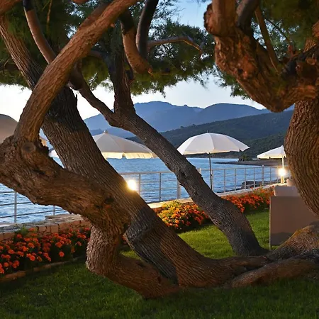 Hotel Tettola Saint-Florent (Corsica)