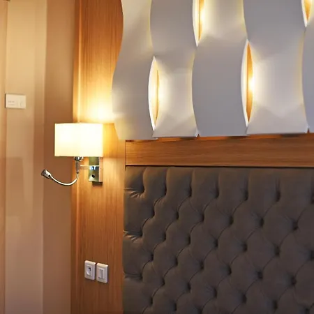 Tettola Hotel Saint-Florent (Corsica)