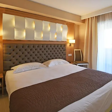 Tettola Hotel 3*