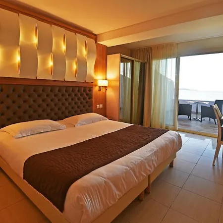 Tettola סן פלורן