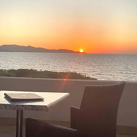 Tettola Hotel Saint-Florent (Corsica)