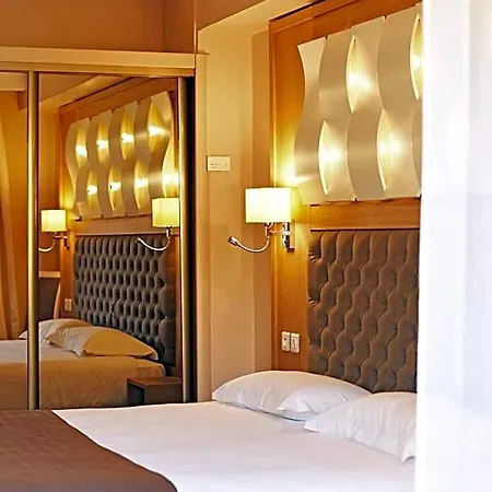 Tettola 3* Saint-Florent (Corsica)